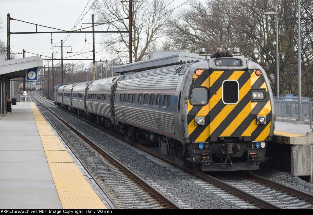 Amtrak Keystone Service 654